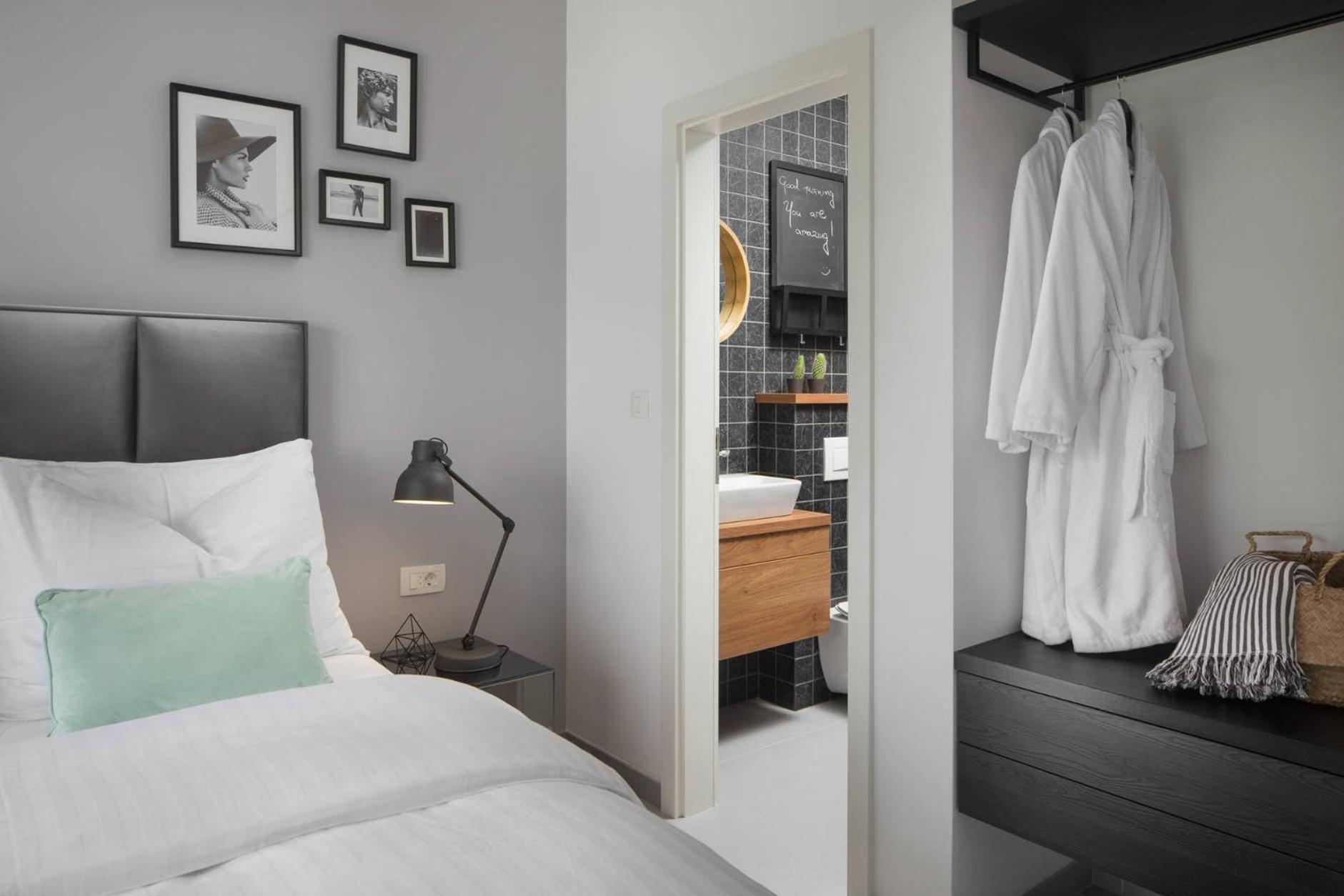 Appartamento Olive Hill House - Ground Floor Slatine Esterno foto